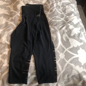 Black Victoria’s Secret leggings